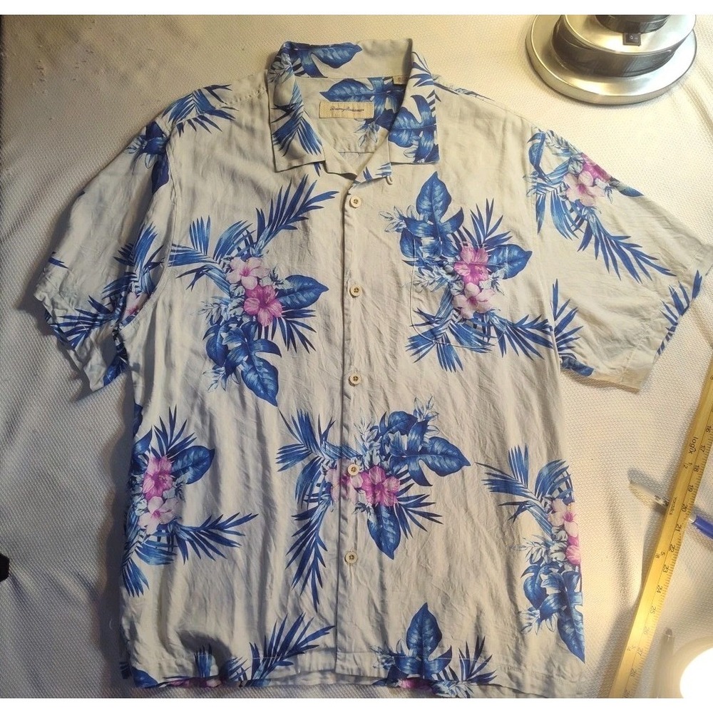 Tommy Bahama Shirt Mens Large Floral Short Sleeve Button Up Hawaiian‎